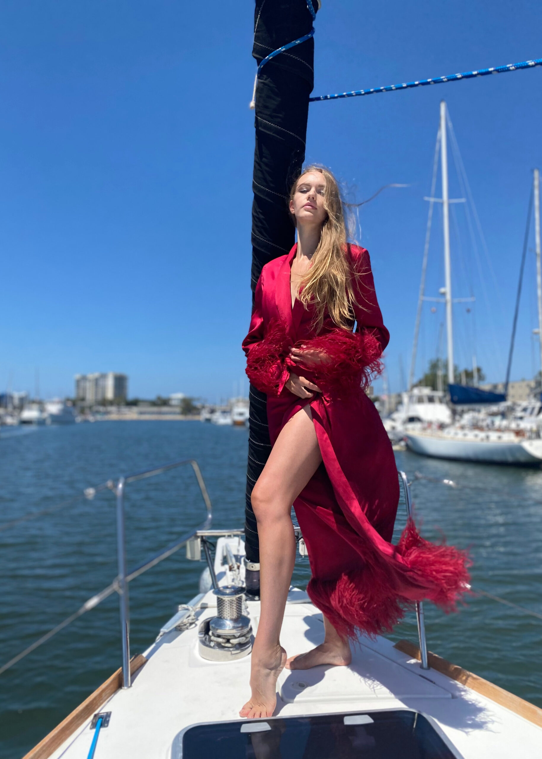 Oscar Creepy Red Silk&Ostrich Feather Gown